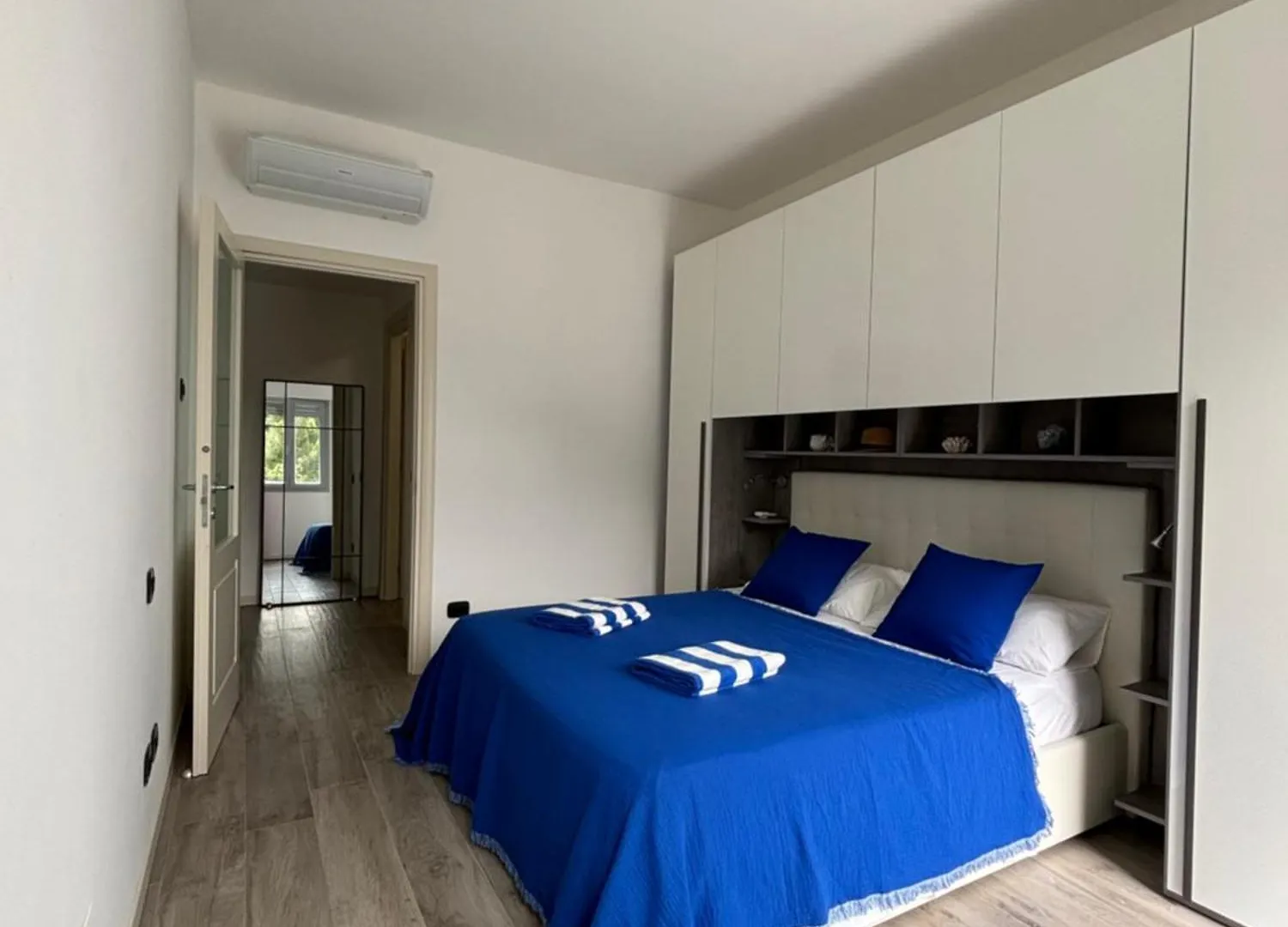 Azzurro - Beautiful And Bright Sea View Apartment Bergeggi Italy